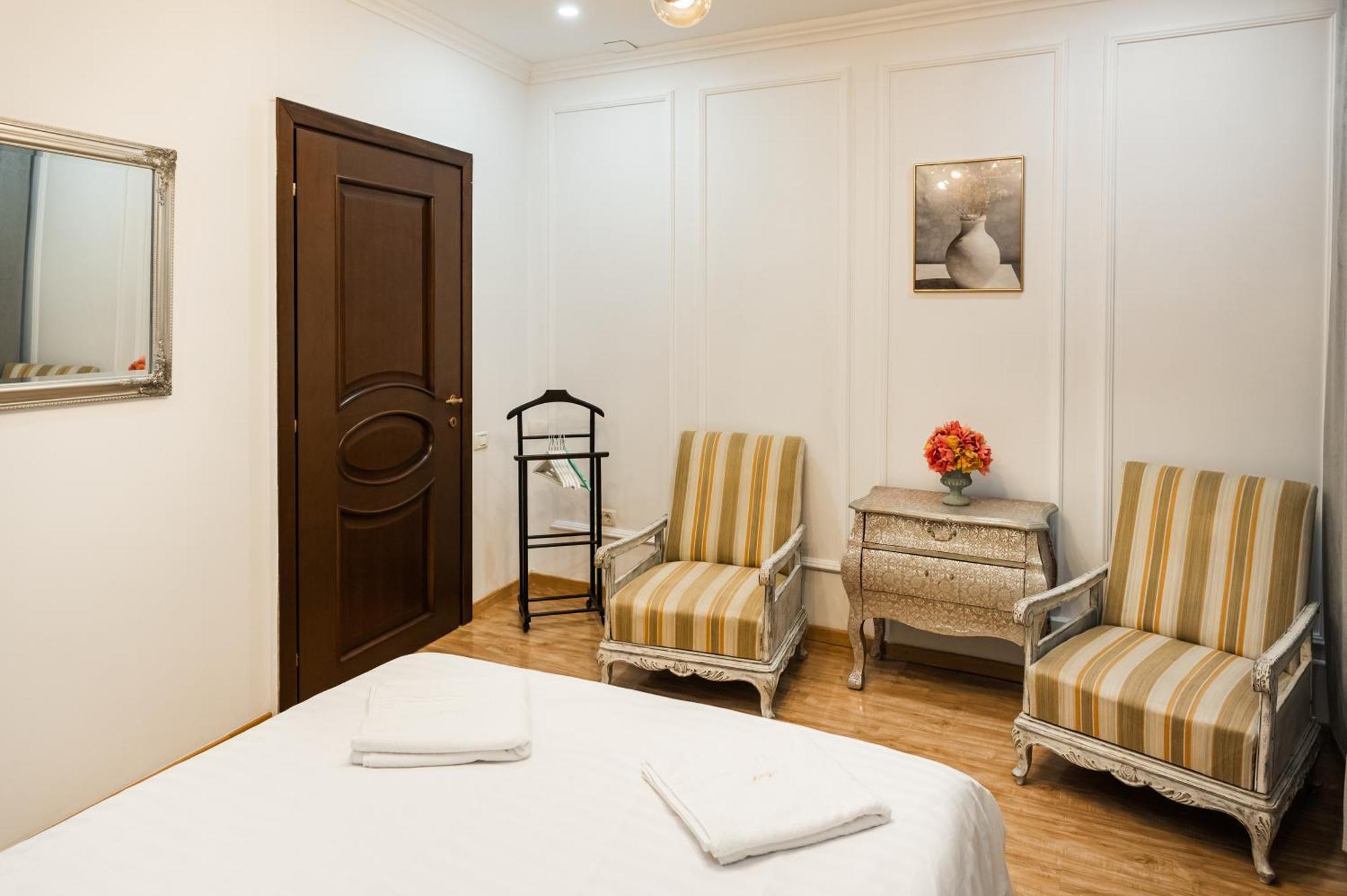 Apollonia Estate Old Town Big And Luxurious Apartamento Braşov Exterior foto